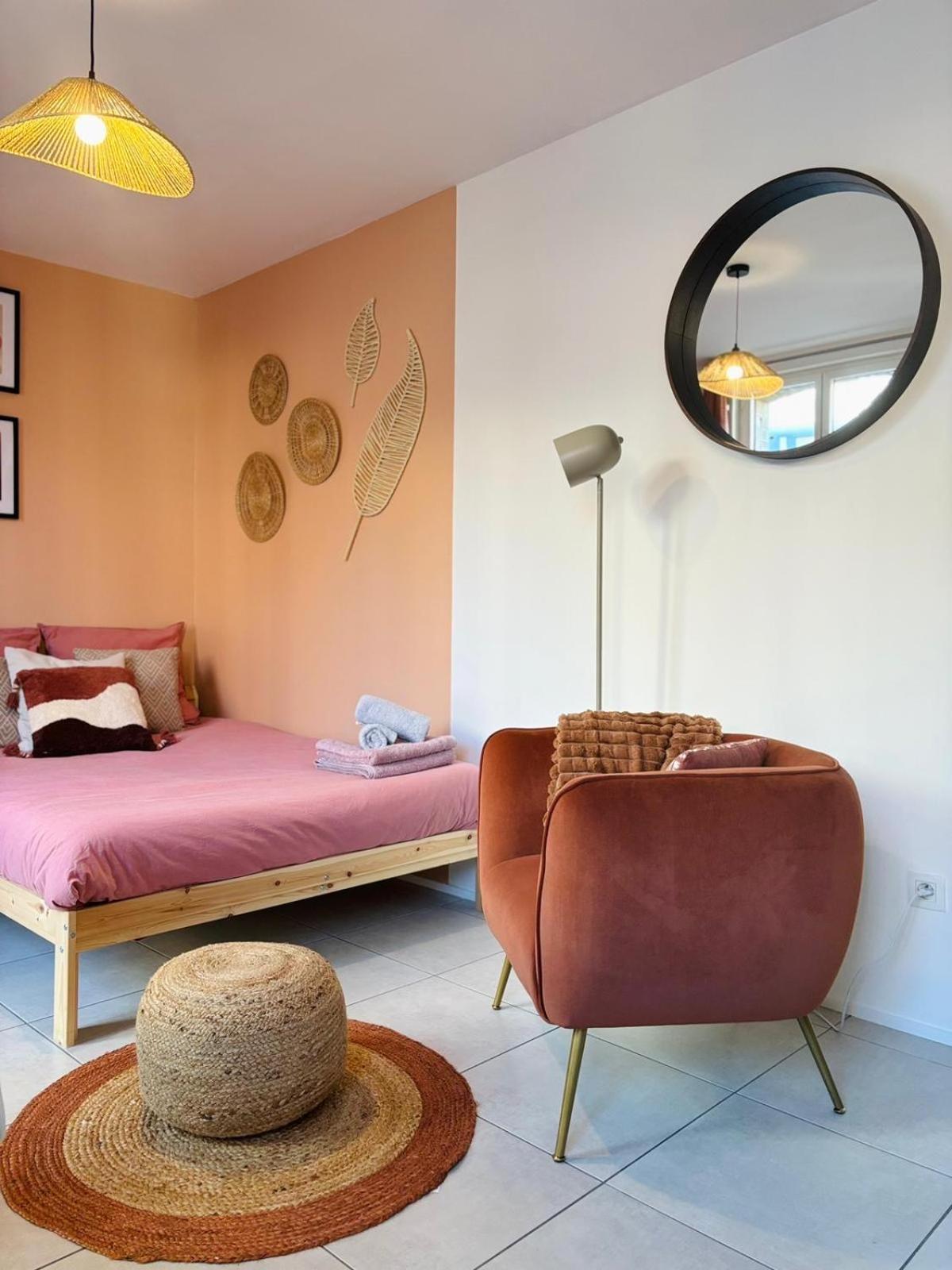 Le Marguerite & Le Melange Savant Apartment รูออง ภายนอก รูปภาพ