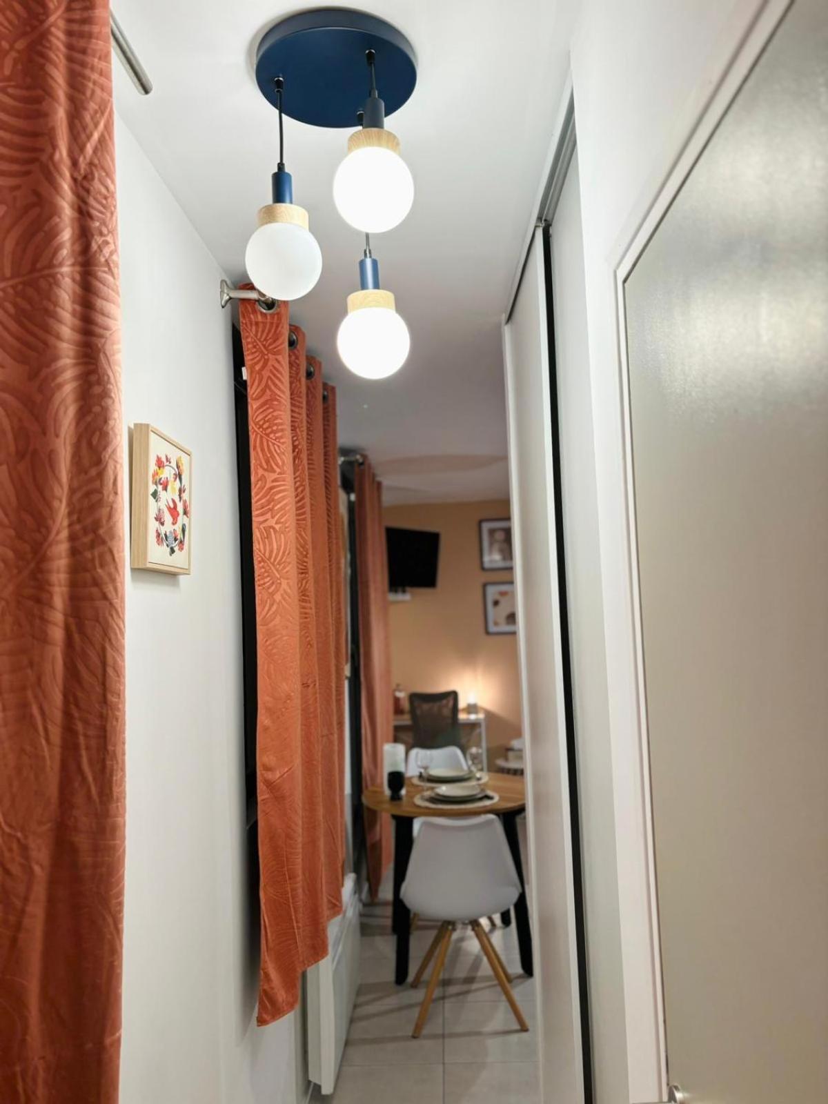 Le Marguerite & Le Melange Savant Apartment รูออง ภายนอก รูปภาพ
